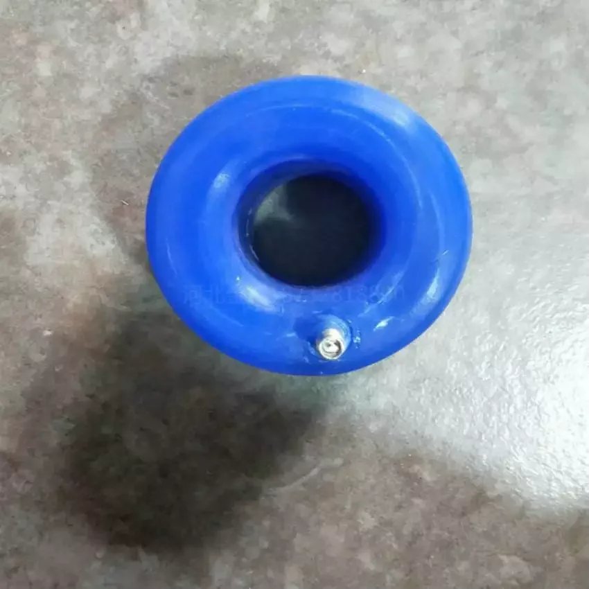 Custom inflatable seal profile and inflation valve detail, view 5